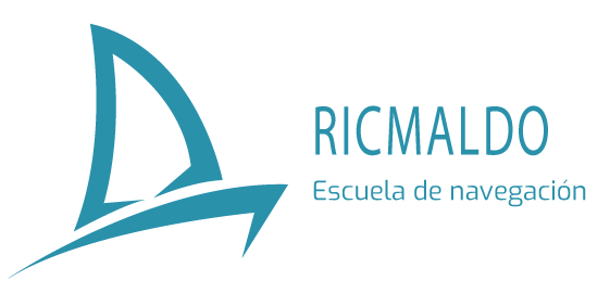 Logo ricmaldo escuela de navegación con un barco de vela en azul sin fondo